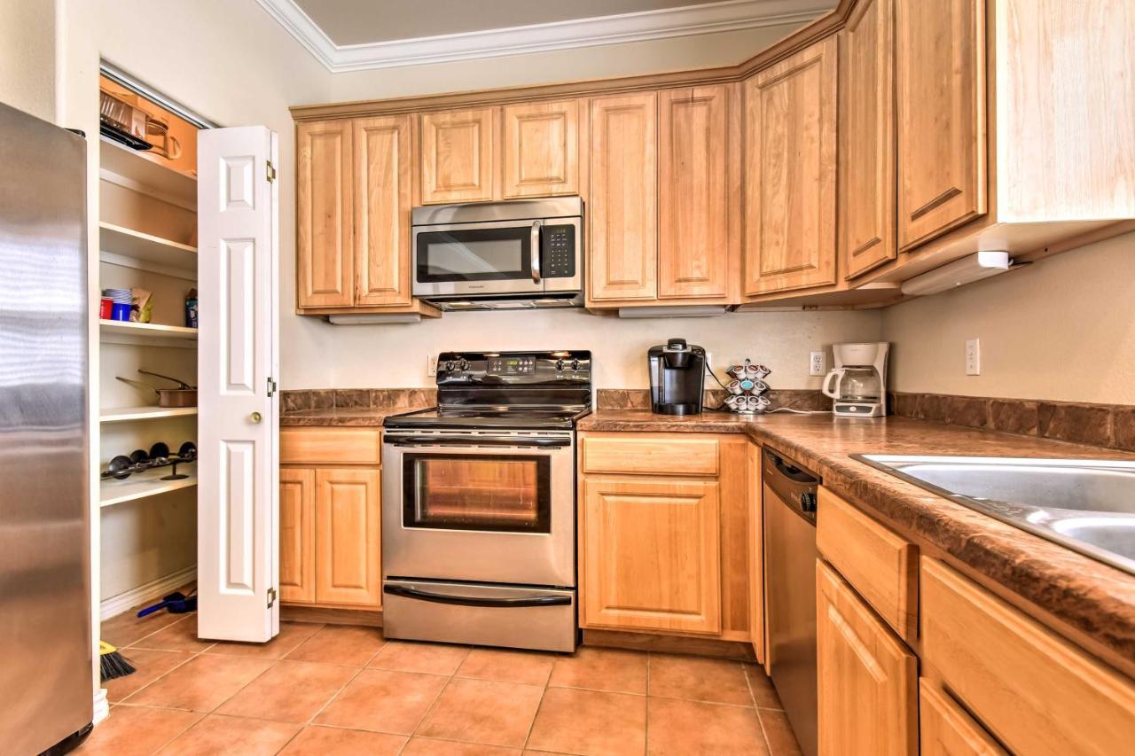 Waterfront Corpus Christi Townhome With Pool And Dock! 외부 사진