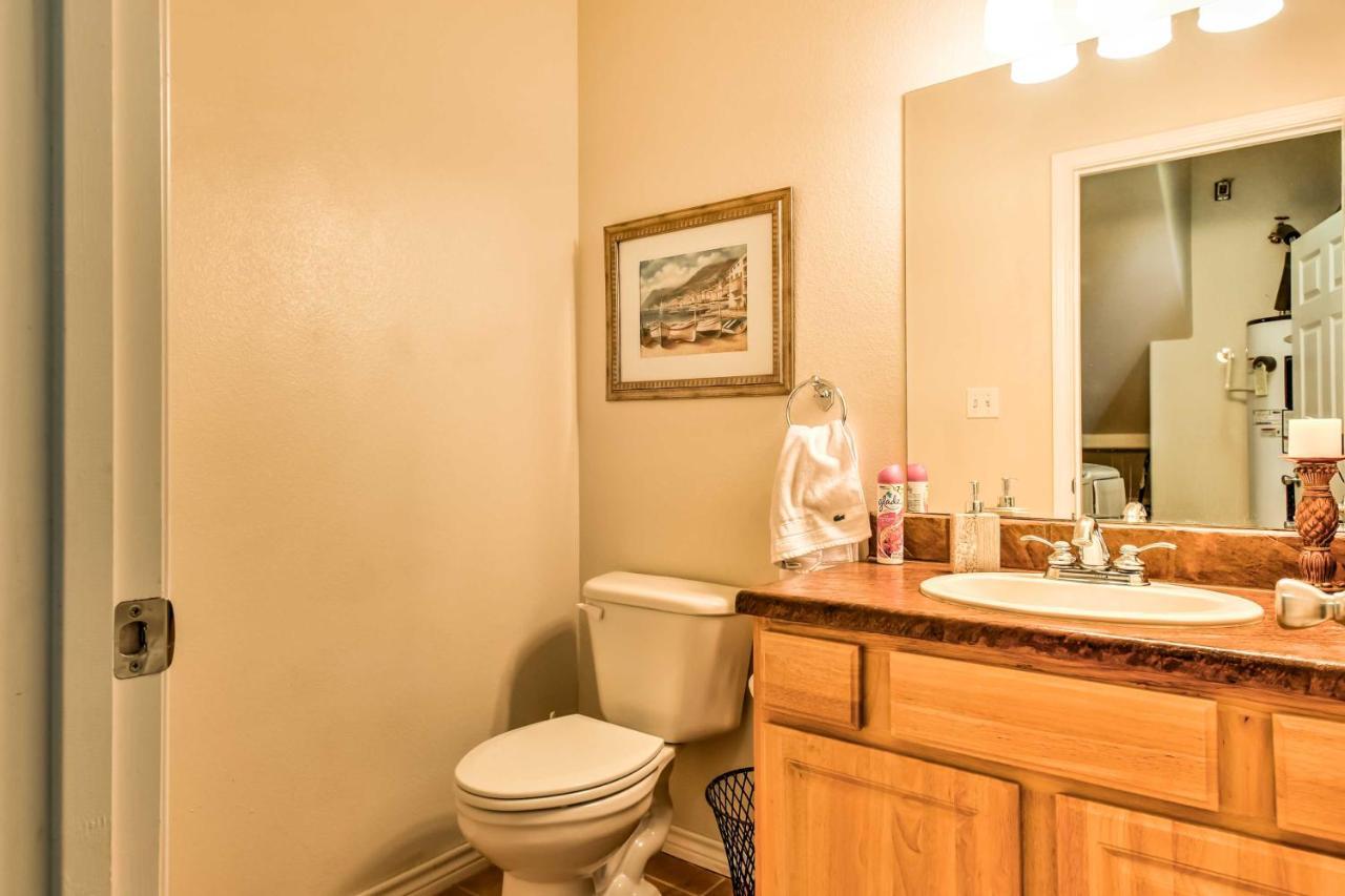 Waterfront Corpus Christi Townhome With Pool And Dock! 외부 사진